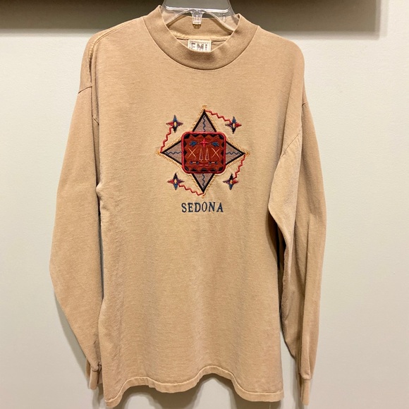 VINTAGE 90’s 🌵SEDONA AZ Long Tshirt LG / Med SINGLE STITCHES - EMI sport… - Picture 1 of 13